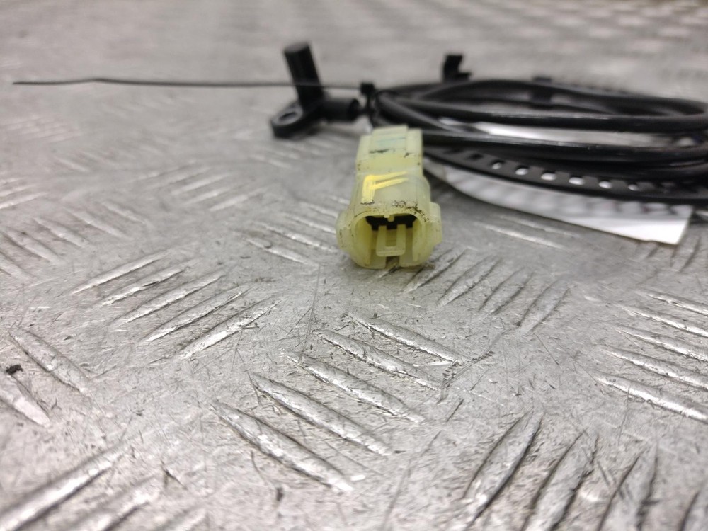 TRIUMPH SCRAMBLER 1200 XE ABS SENSOR front