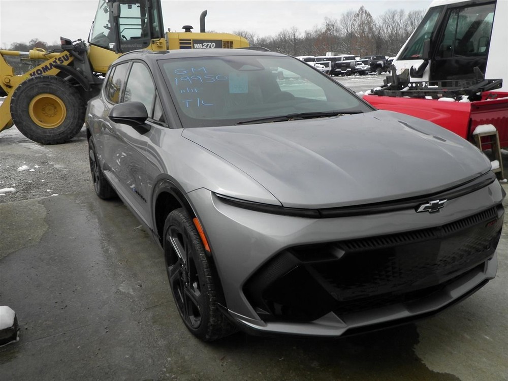 2026 Equinox EV RS Air Shutter