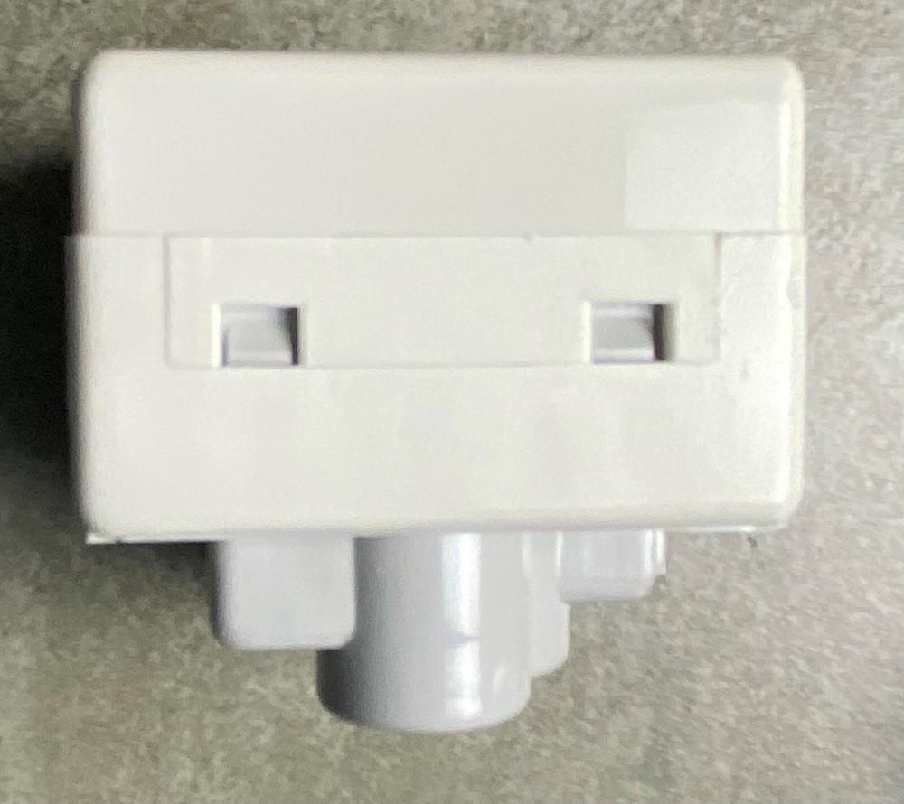 GEWISS GW20208 BRITISH SOCKET-OUTLET 250V ac - 2P+E 13A - 2 MODULES SYSTEM WHITE