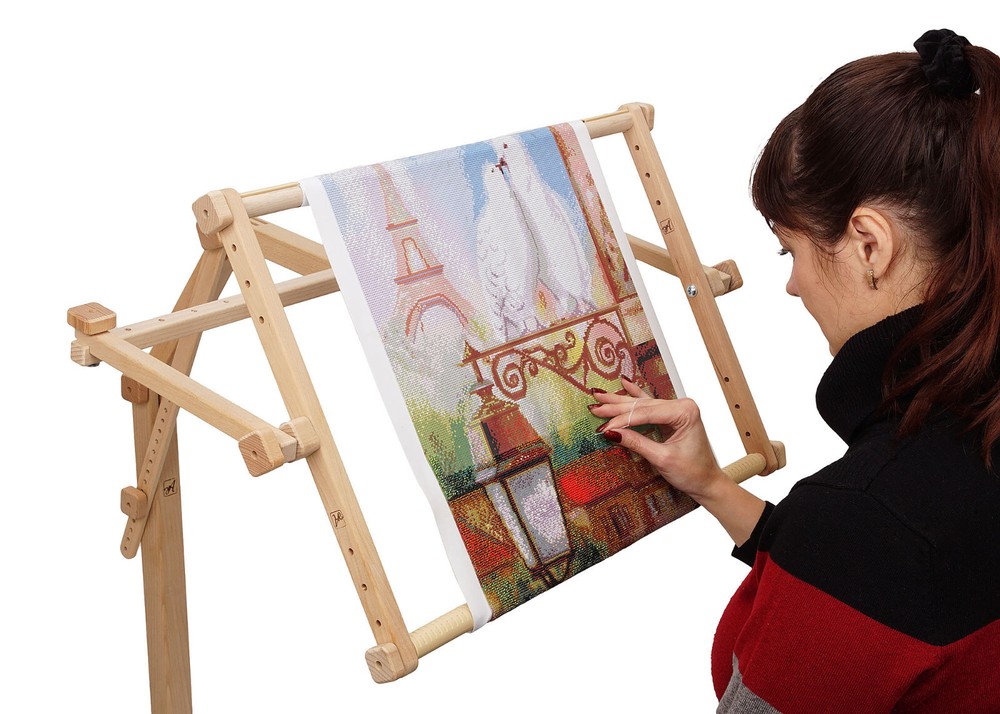 Needlework Floor-standing type Stand with Adjustable Frame Made of organic beech