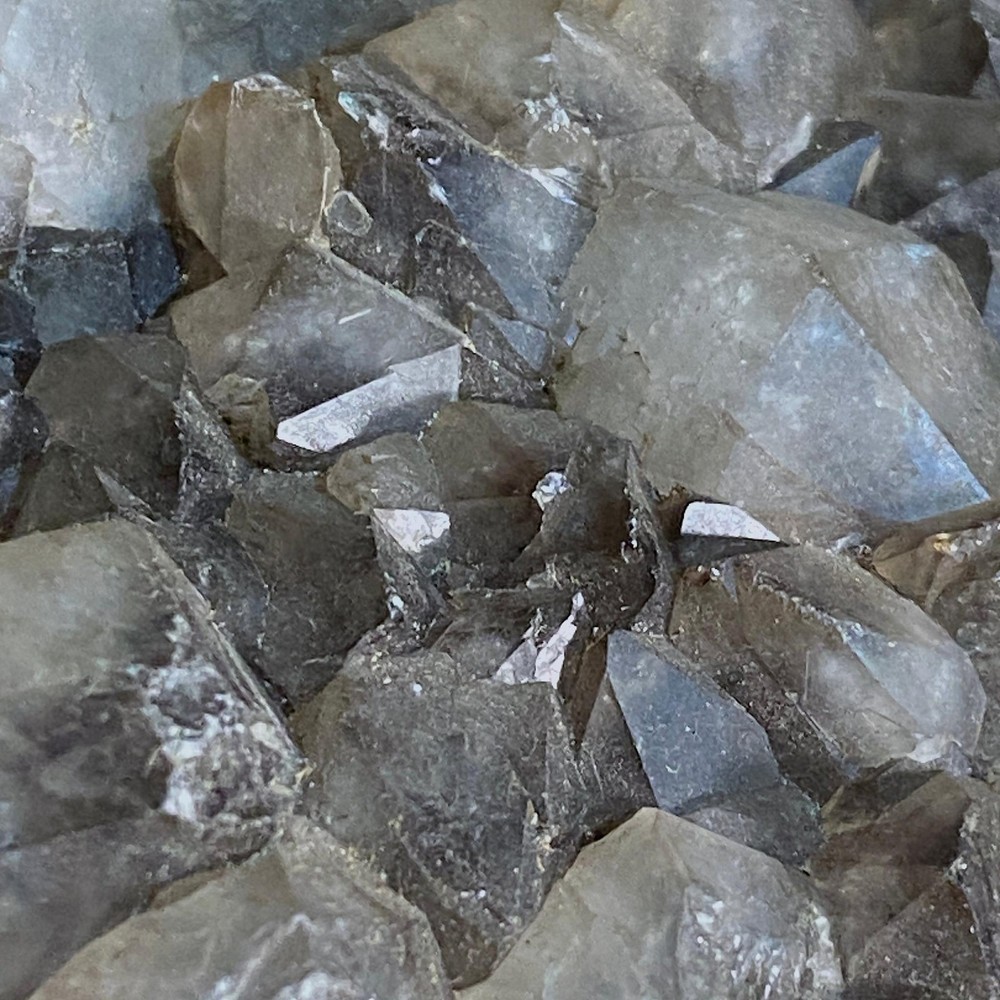 QUARTZ CRYSTAL ASSEMBLAGE - ROSTOWRACK PIT, CORNWALL HEAVY 2937g MF4039