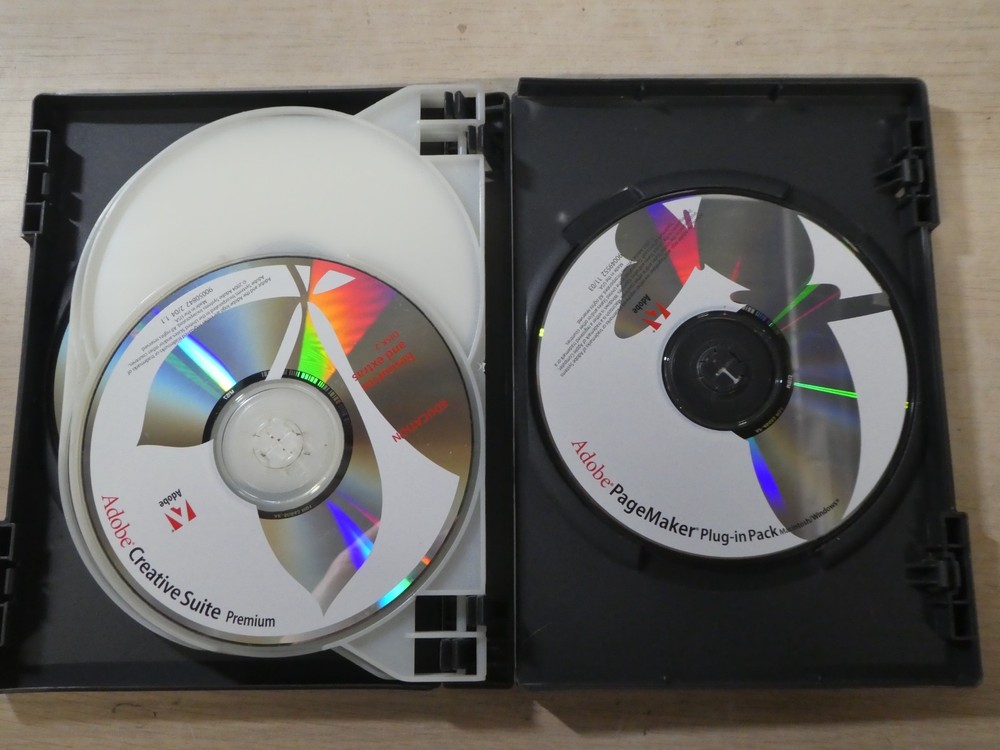 Creative Suite Premium Suite PC CD Rom 6 Discs Video Workshop Training Education