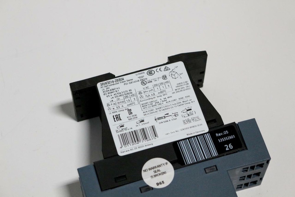 Siemens 3RW3014-2BB04 E05 Motor Soft Starter