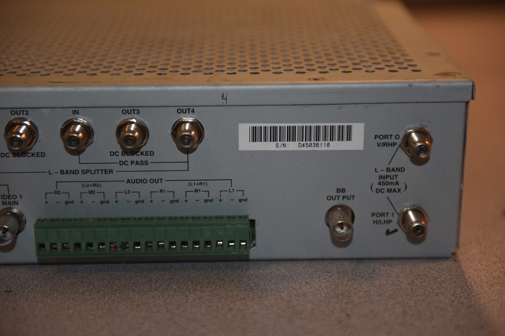 General Instruments DSR-4500 Commercial Satellite Receiver Decoder