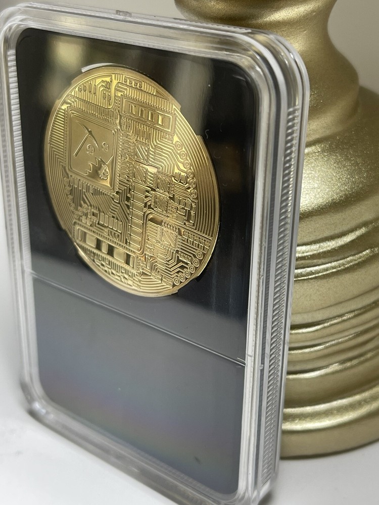 BITCOIN- Limited Edition Physical Coin with Display Case / Cryptocurrency￼