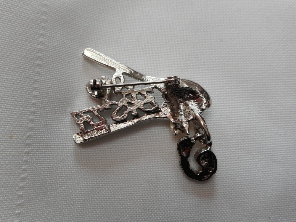 SPECIALLY PRICED!! I Heart (Love) Pasta Pin