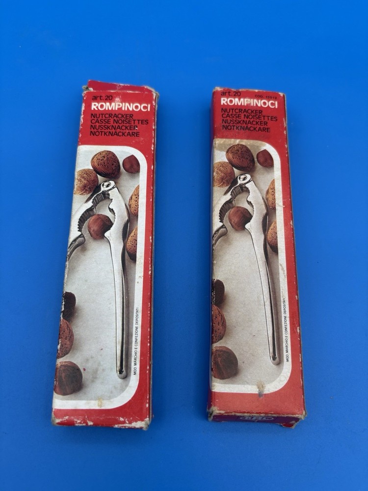 Rompinoci Nutcracker 2 Count Vintage Open Box