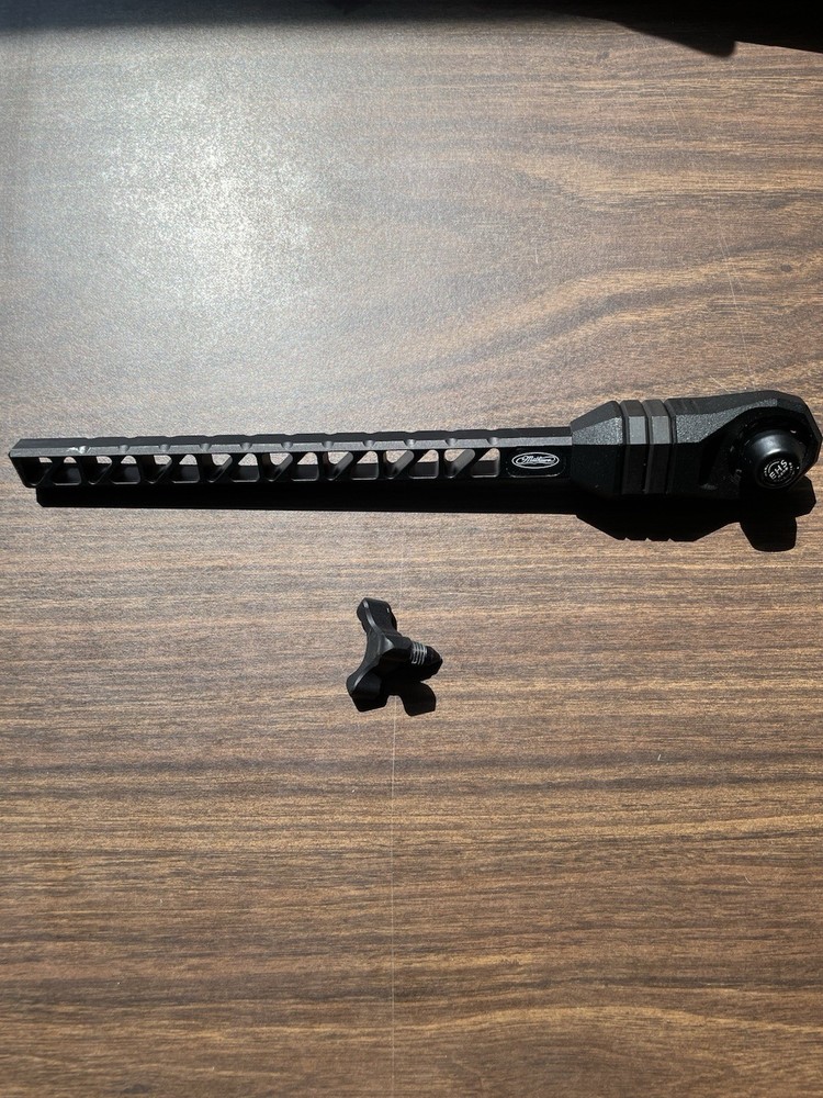 Mathews 8" Bridge-Lock Bow Stabilizer Black