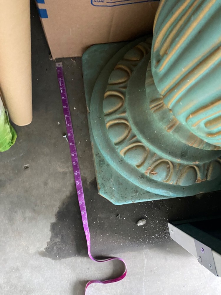 Authentic antique Mayolica column, architectural, very decorative, turquoise