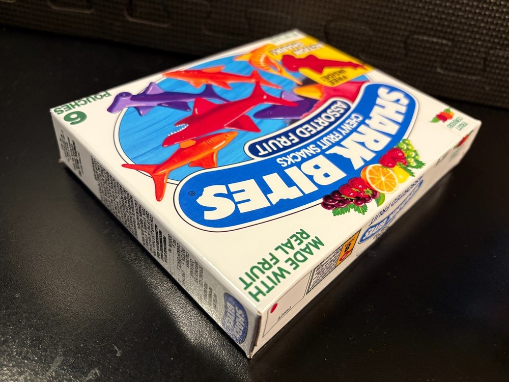 Shark Bites fruit snacks - Empty custom design display box