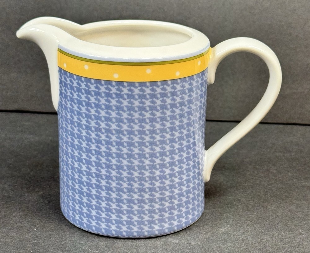 ROYAL DOULTON Capri Pattern Creamer