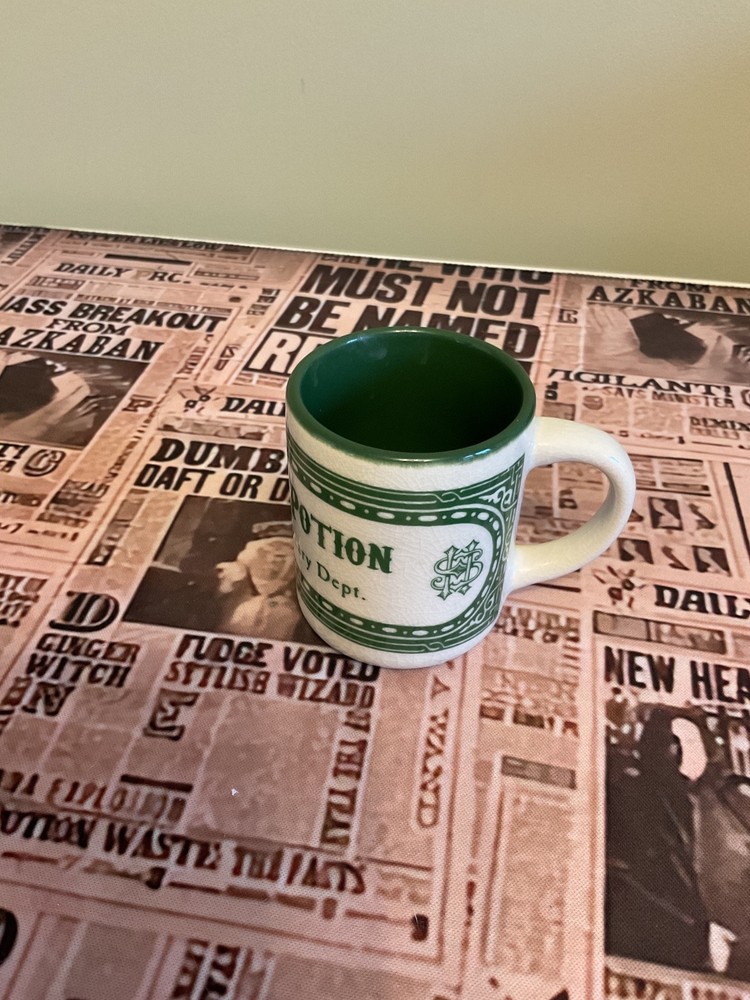 HARRY POTTER HOGWARTS ESPRESSO CUP polyjuice potion