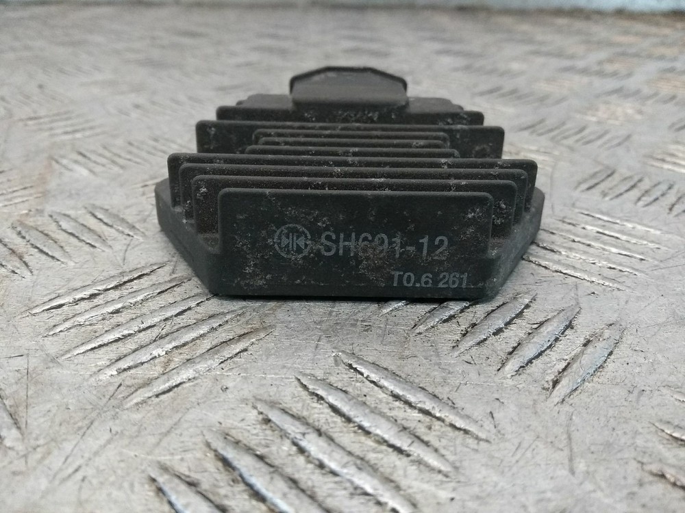 1999 HONDA FORESIGHT 250 RECTIFIER REGULATOR