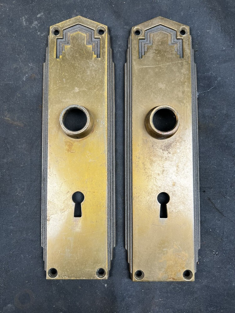 Art Deco Yale Lynate Bronze Passage Set Knobs, Plates, Mortise