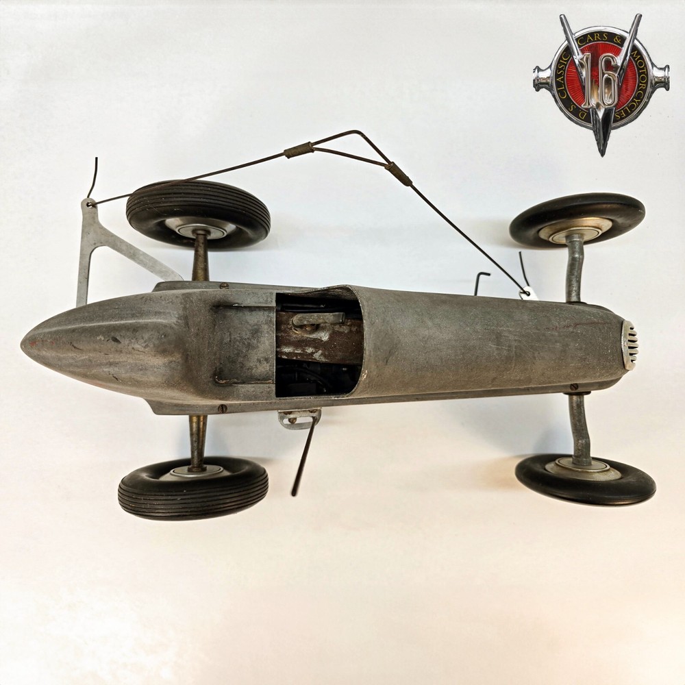 Vintage 1947 Dooling Brothers 61 Tether Car with McCoy Engine