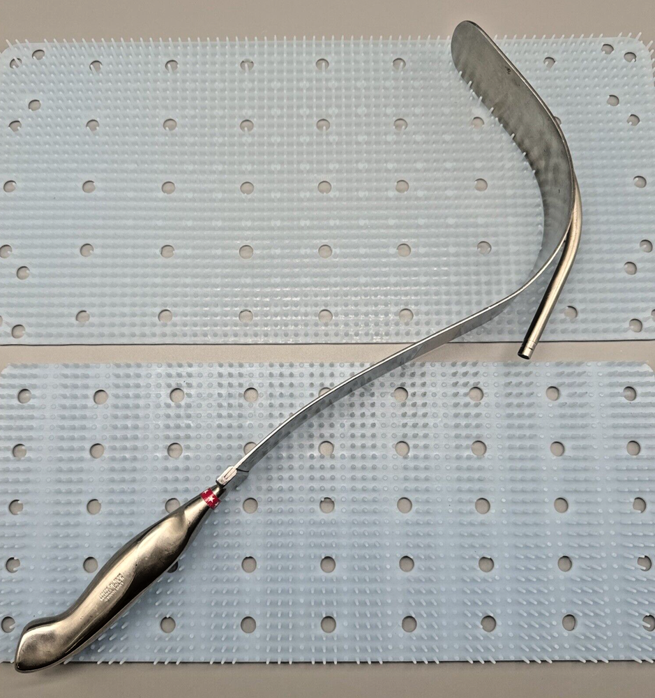 Deaver Retractor, Lighted, 2" Wide with Lamb Handle, Germany Stainless