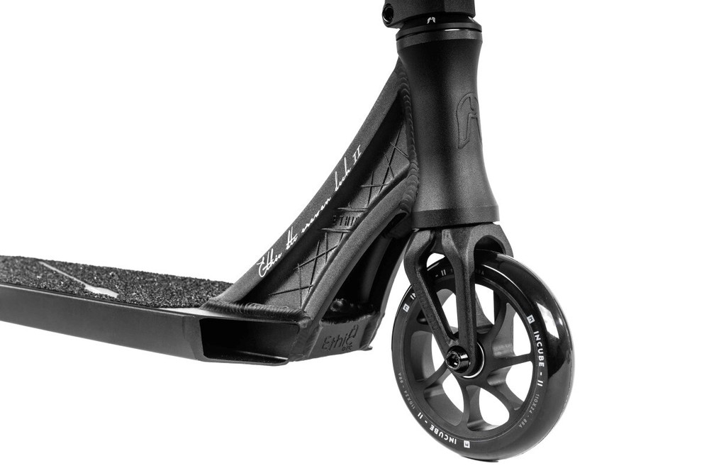 Ethic DTC Erawan V2 Small Complete Scooter - Black