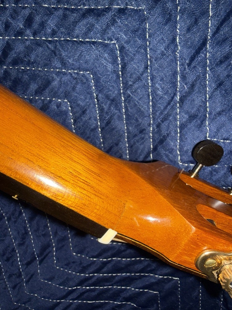 Kenneth Hill Classical Guitar 2009 Luthier Signed