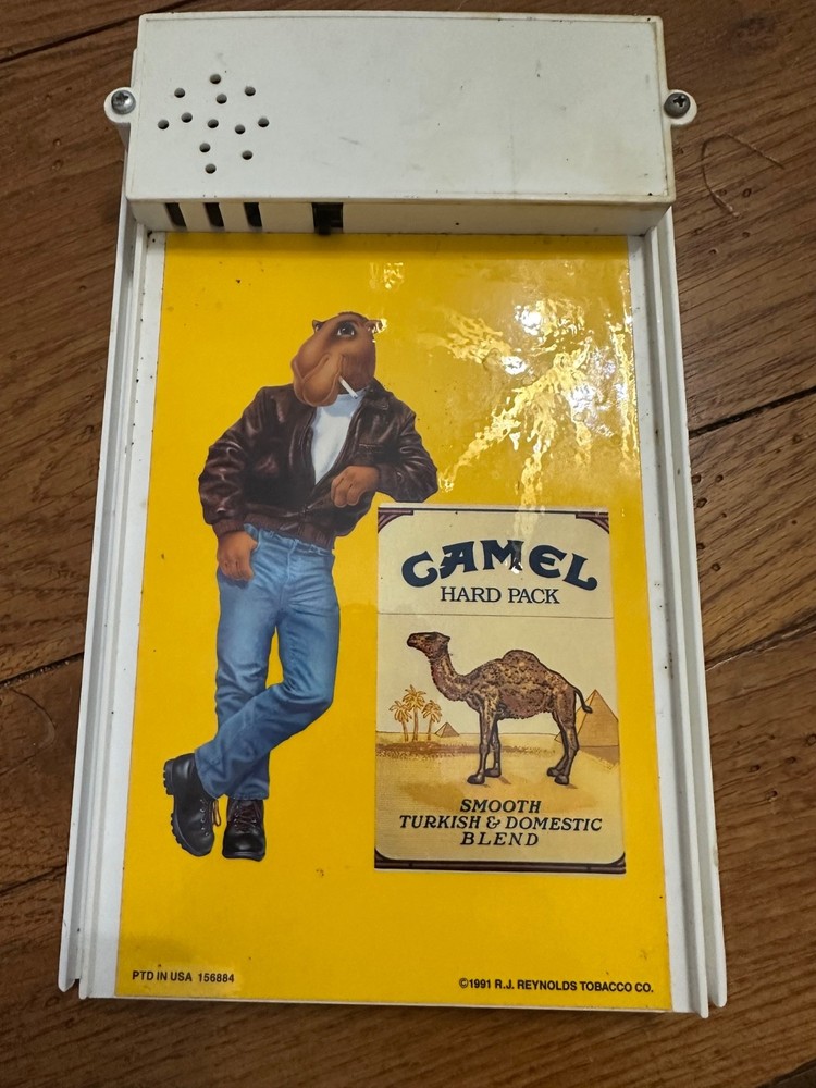 vtg 1991 camel cigarette display advertising frame. speaker does not work