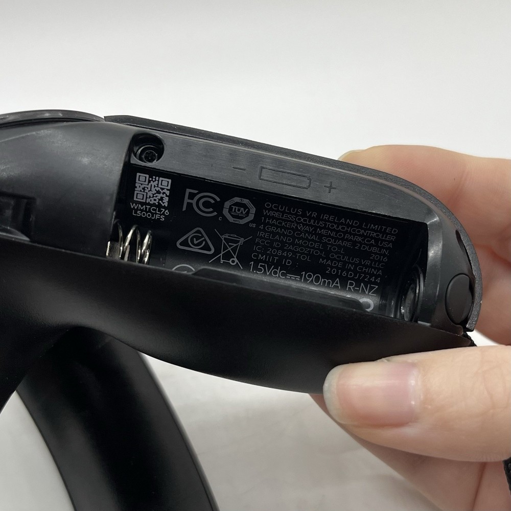 Meta Oculus Quest Rift CV1 Touch Controllers VR - Right And Left - Tested