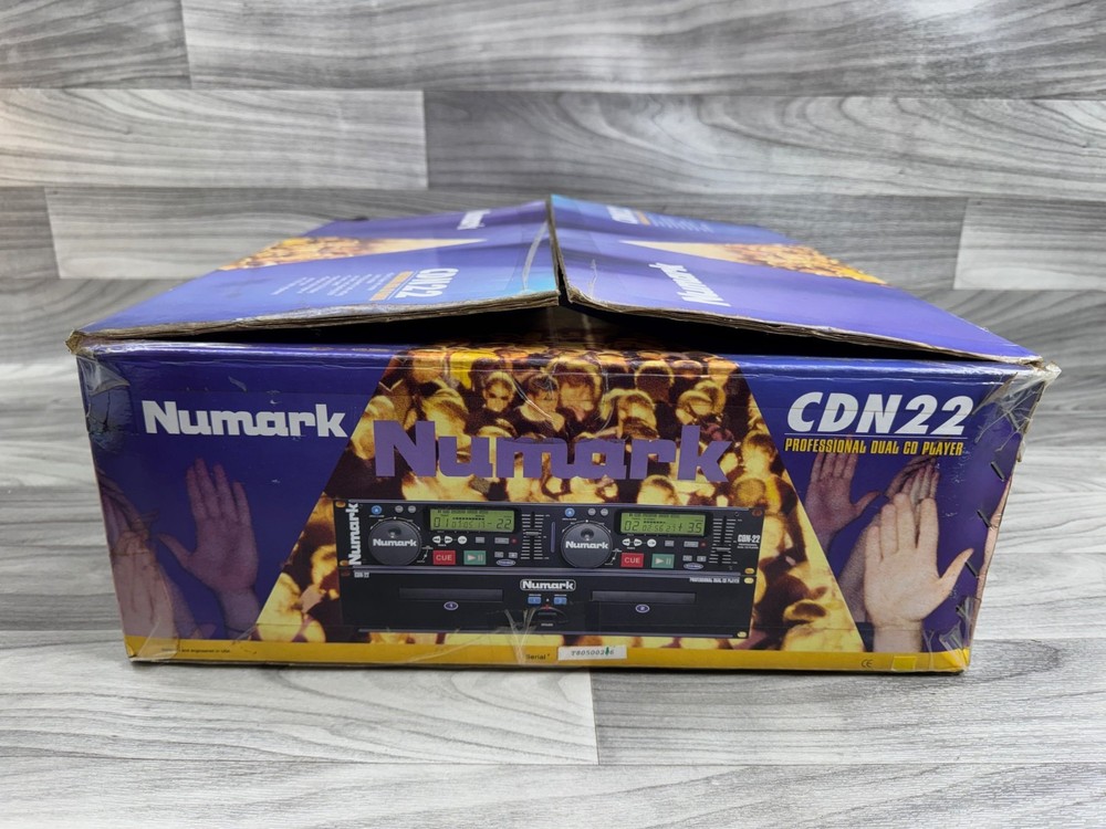 NUMARK CDN-22 2-CHANNEL DUAL DECK WITH CONTROLLER & BOX *AS IS READ*