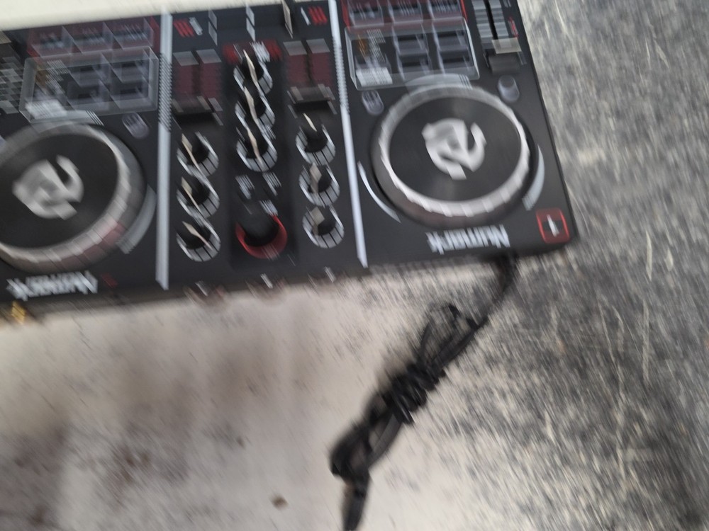 Numark Party Mix DJ Controller With Built-in Light Show