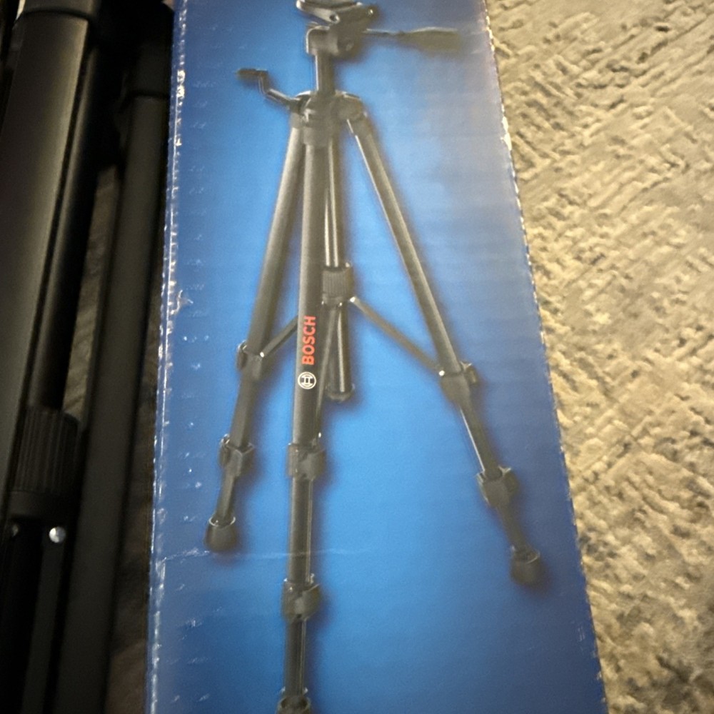 Bosch BT150 Compact Tripod with Extendable Height