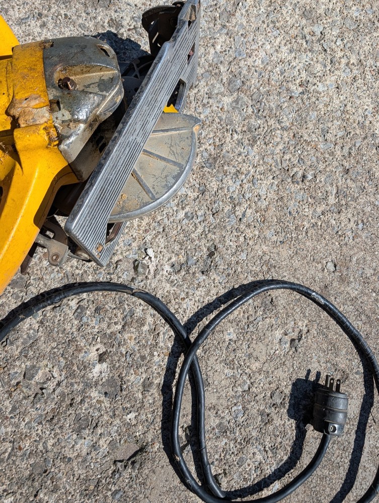 DEWALT DW378G CORDED 7-1/4" CIRCULAR SAW