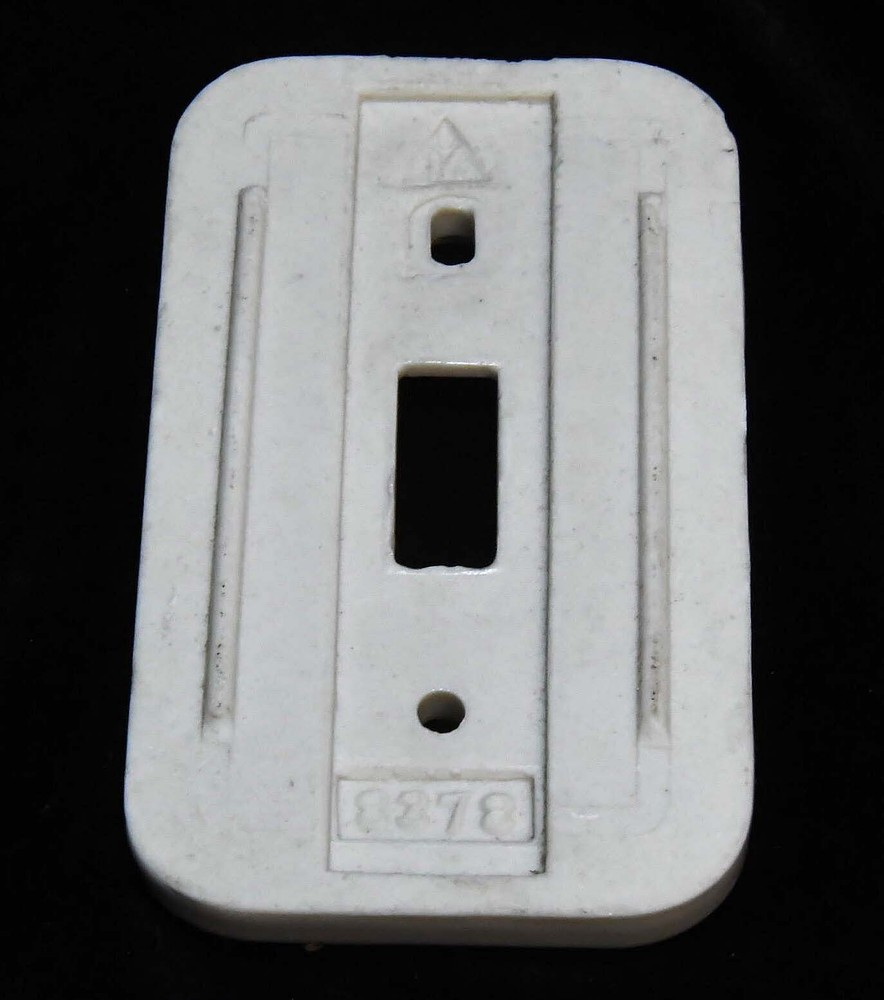 VINTAGE CERAMIC WALL MOUNT TOGGLE SWITCH PLATE COVER