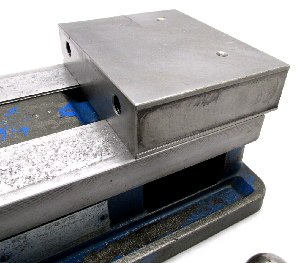 KURT ANGLOCK 6" MILLING MACHINE VISE w/ HANDLE - #D675