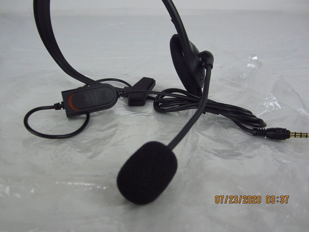Essential Mono Wired Chat Headset for PS4 With mic & volume