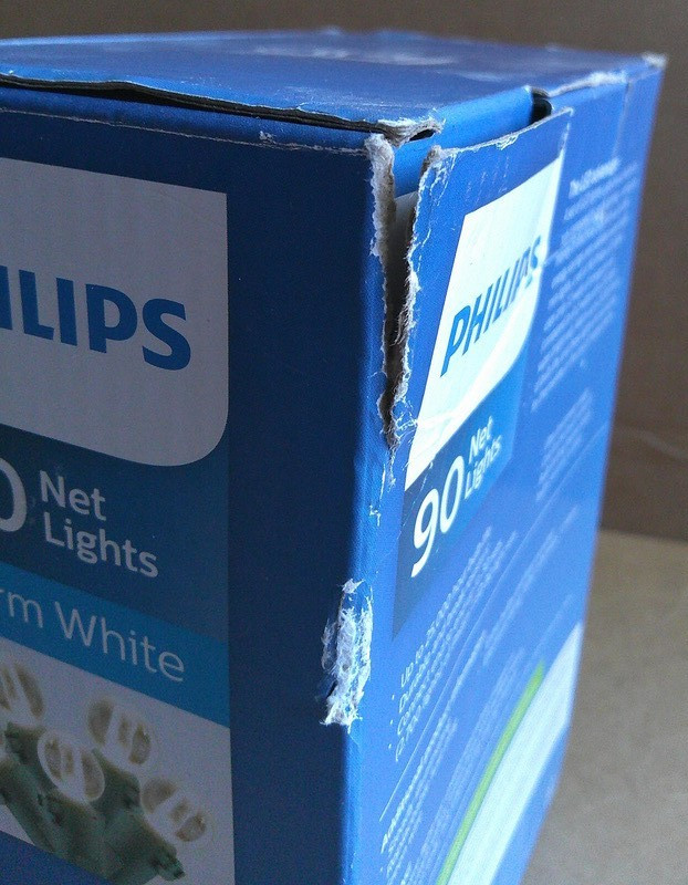 PHILIPS 90 Sphere LED Net Lights Green Wire Warm White