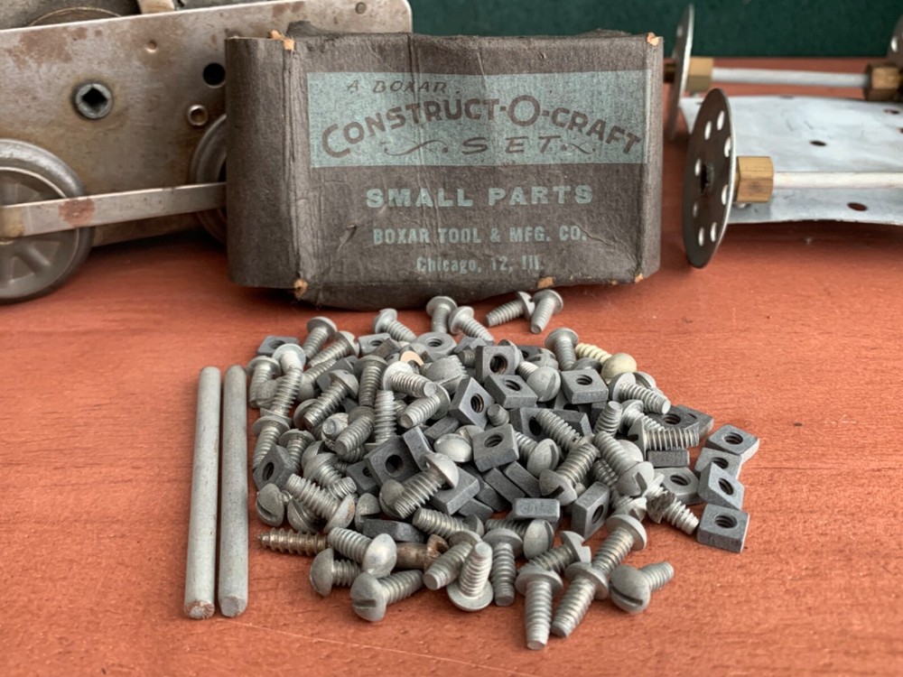 1940's Boxar Tool & Mfg. Chicago Construct-O-Craft Building Toy Construction Box