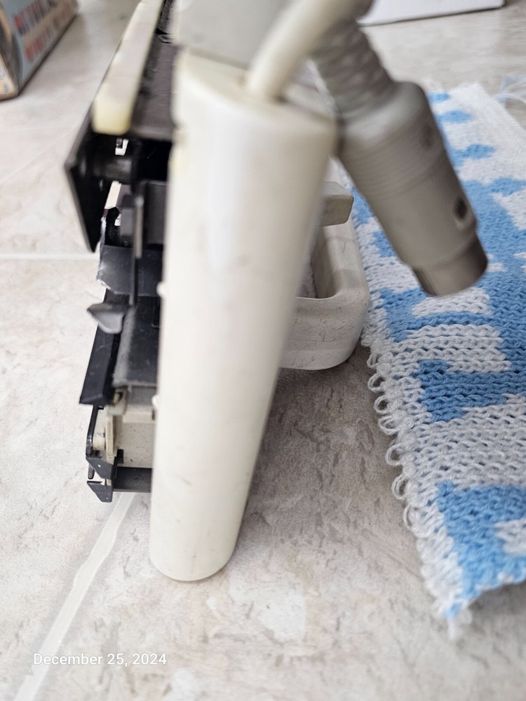 Passap E6000 Knitting Machine Front Lock (Carriage) - TESTED