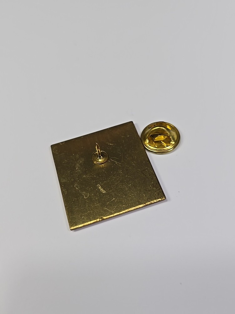 Montana Women's Run 2005 Lapel Pin