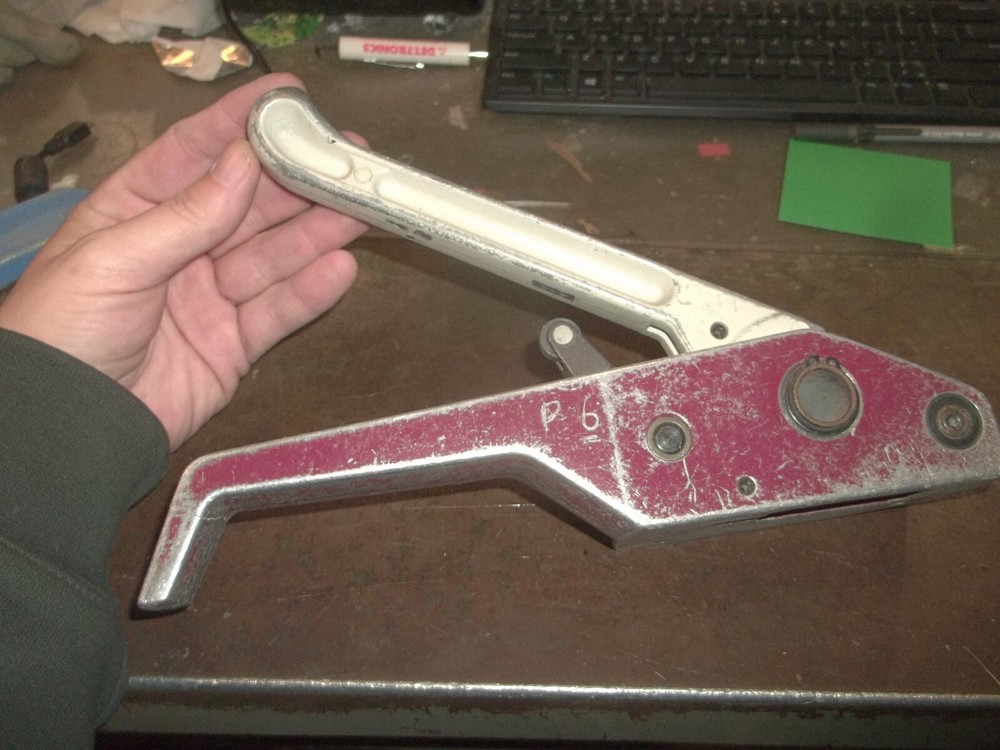 UNBRANDED PLASTIC BANDING STRAPPING TOOL (UU6)