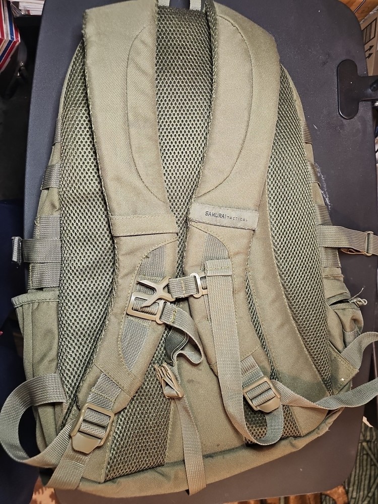 Samurai Tactical Military backpack w/many compartments Slightly Used Green