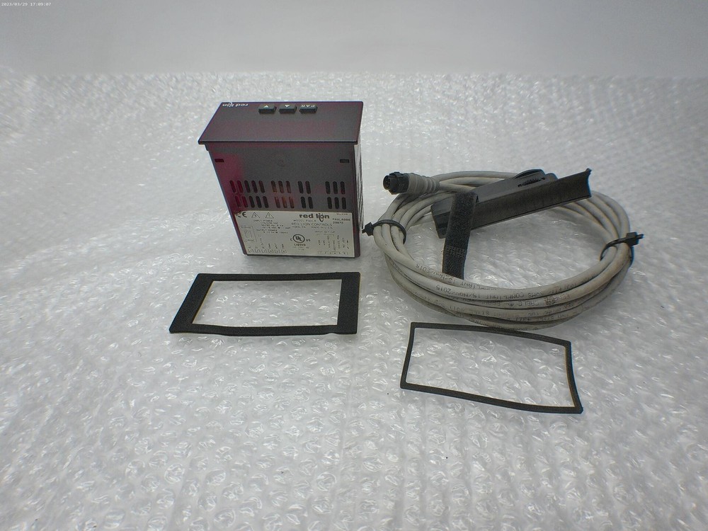 RED LION PAXLR000 PANEL METER UNMP
