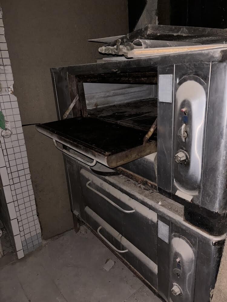 Used Blodgett 1060 Pizza Oven double deck