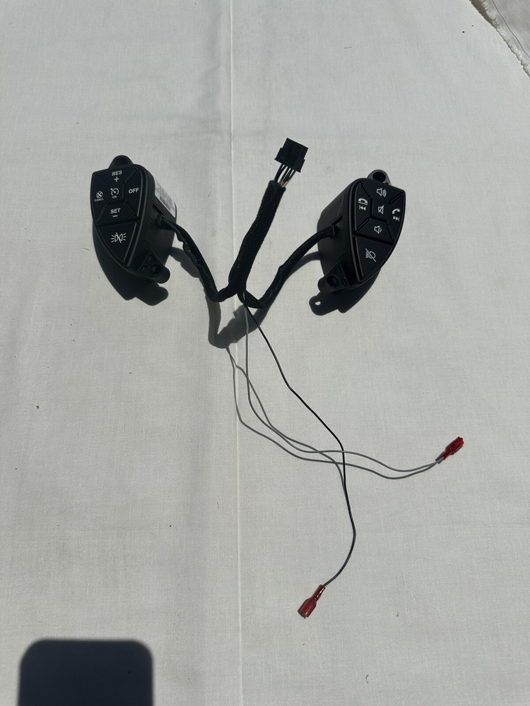 International One Switch, Left, Steering