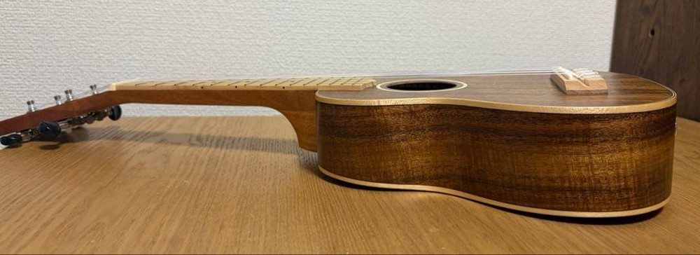 YORAM YK-100 Ukulele with tuner