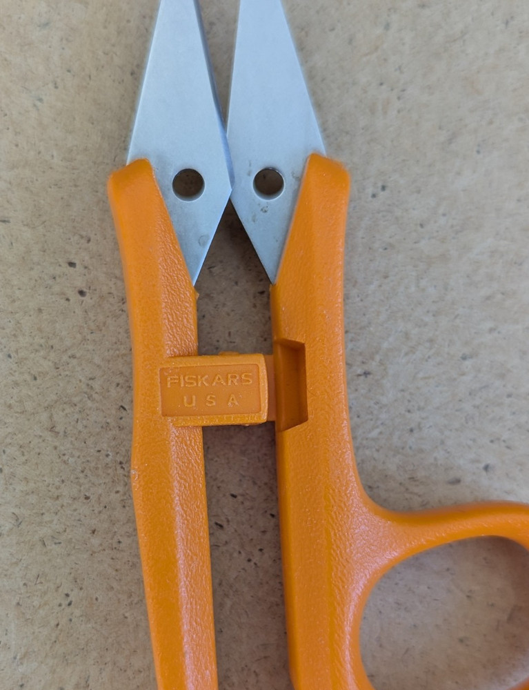 Vintage FISKARS Thread Snips Precise Trimming Snip USA