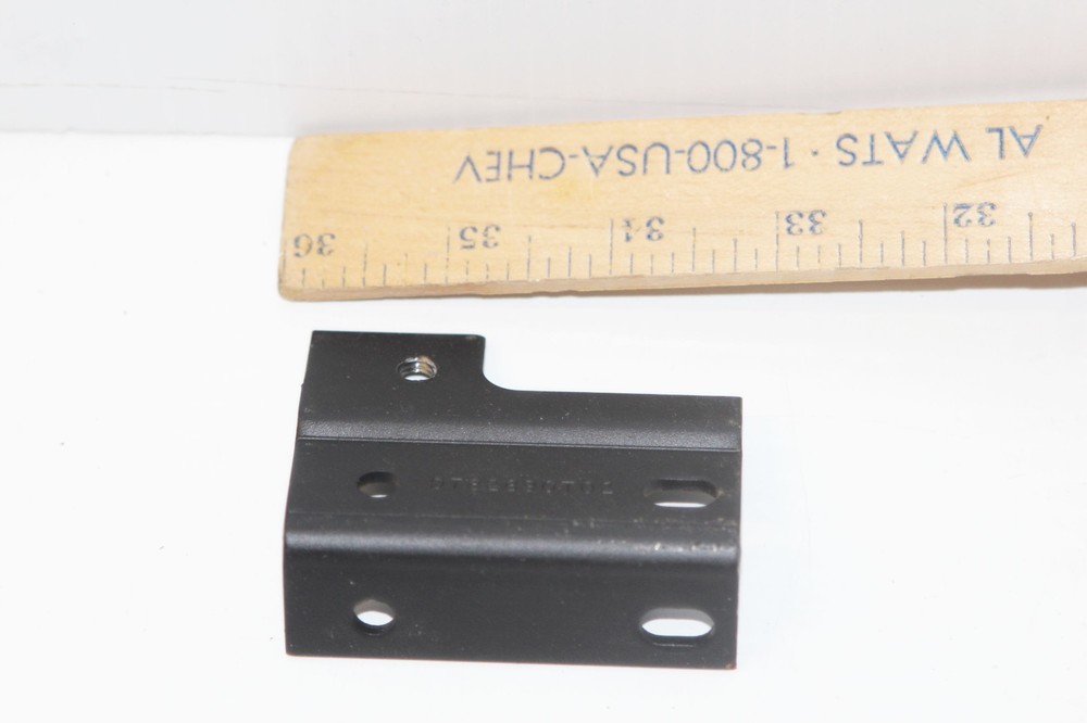 OEM Mount Bracket Right 0782890T02 - Motorola Quantro/Quantar Radio Repeater