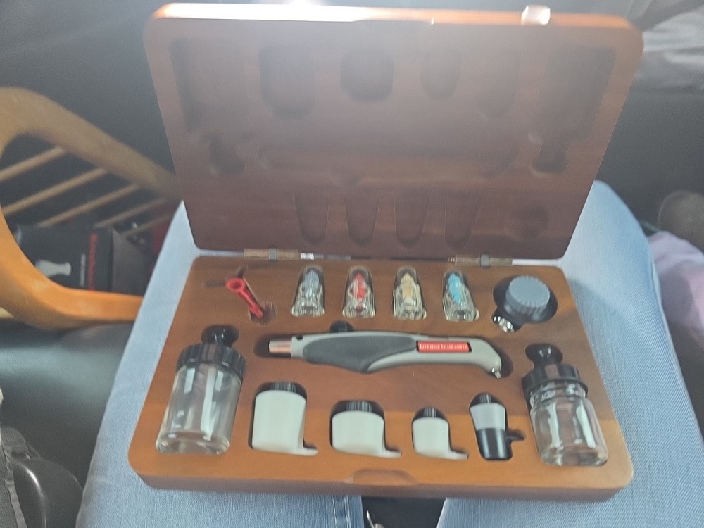 Aztek Air Brush Set A470 w/ Mahogany Box