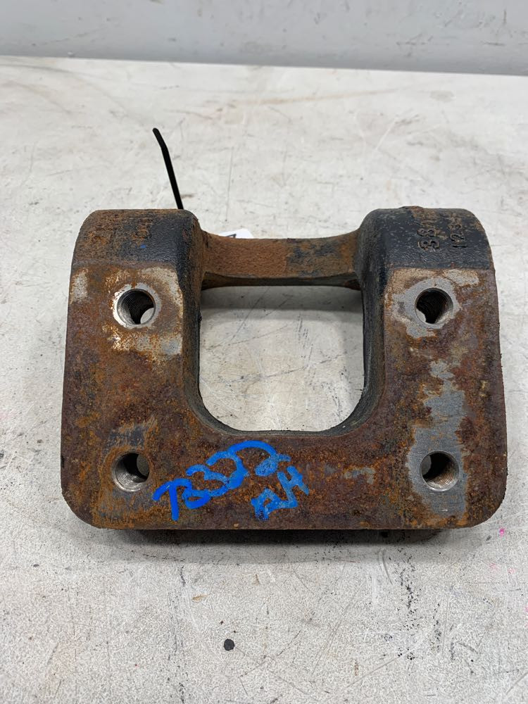 2018 International A26 Engine Mount (548-12247)