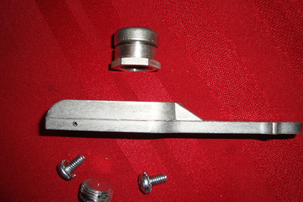 20728 BOTTOM DOOR PIVOT