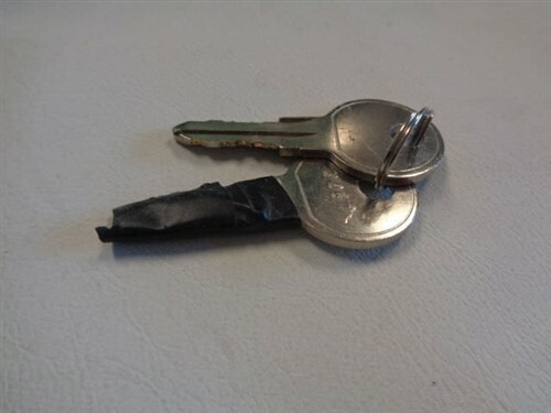 UNIVERSAL 3 WAY IGNITION SWITCH 0410 WITH KEYS MARINE BOAT