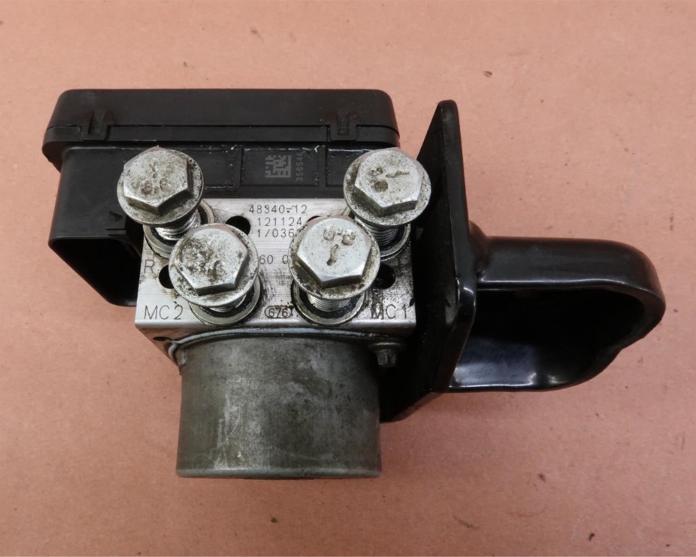 2008-2013 Harley Davidson Dyna Fat Bob FXDF ABS Brake Pump & Module