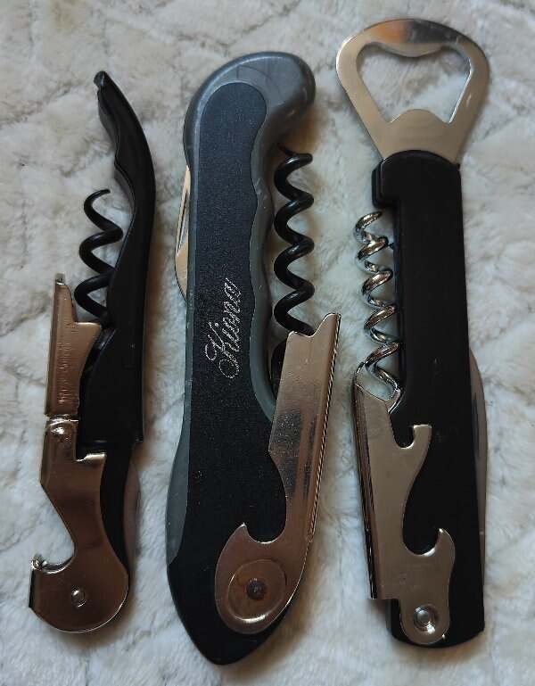 Lot Of Three Waiter's Corkscrew Pulltaps Kiona