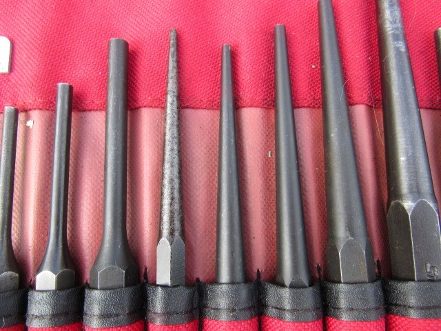 SNAP ON PPCBK715 15 PIECE DRIFT / PIN PUNCH & CHISEL SET W BAG